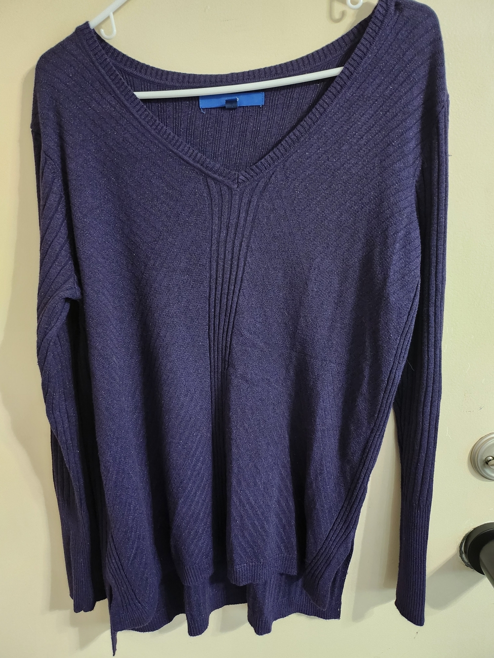 Apt.9 Women's V-Neck Ribbed Pullover Sweater - Purple Sparkle Size: L Used: Good